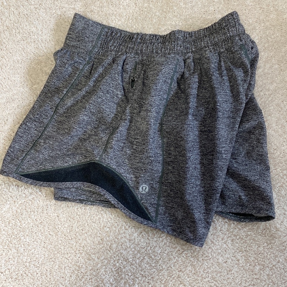 LULULEMON HOTTY HOTS 4 TALL